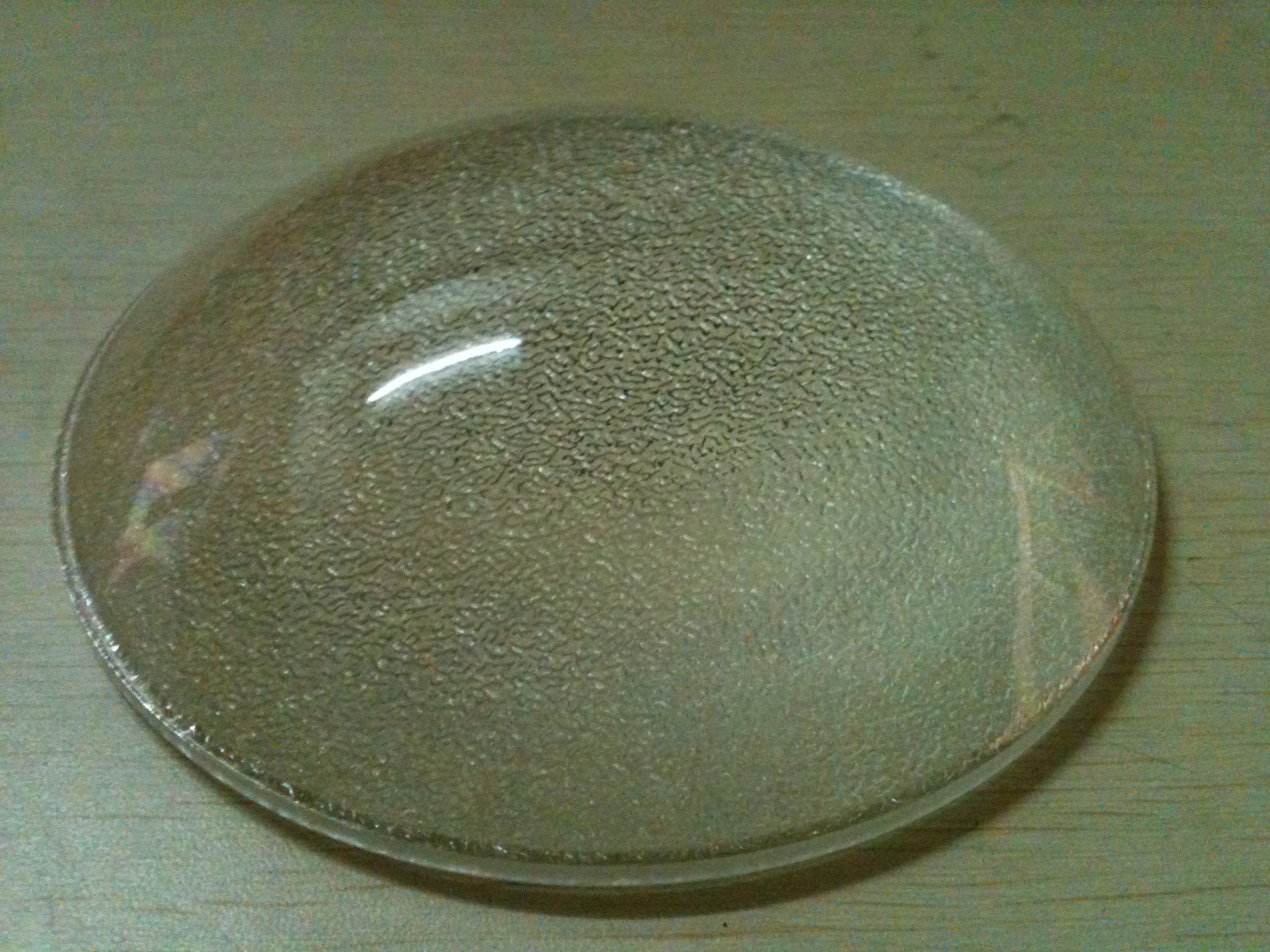 汨羅市鈺鋒光電科技 專業(yè)供應光學鏡片、放大鏡片及棱鏡，助力電動汽車技術(shù)發(fā)展